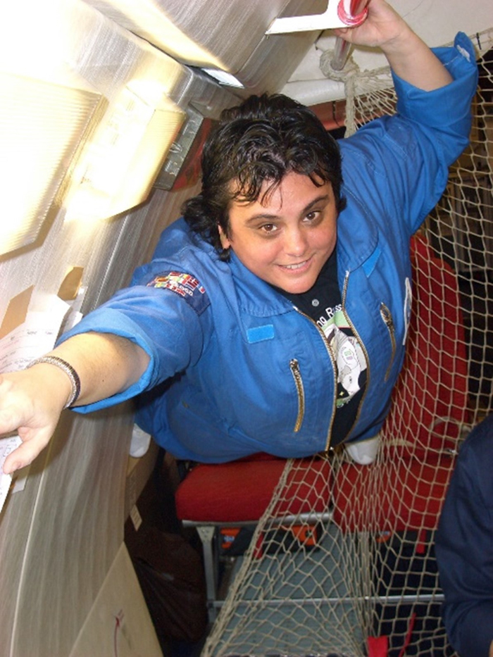 Thais Russomano in microgravity on a European Space Agency parabolic flight in 2006.