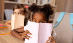 Letramento no currículo de educação infantil: ler, compreender e produzir textos desde cedo